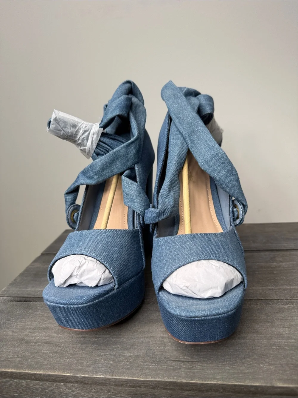 Shoe Dazzle Light Blue Denim Platform Heels with Ankle Wrap